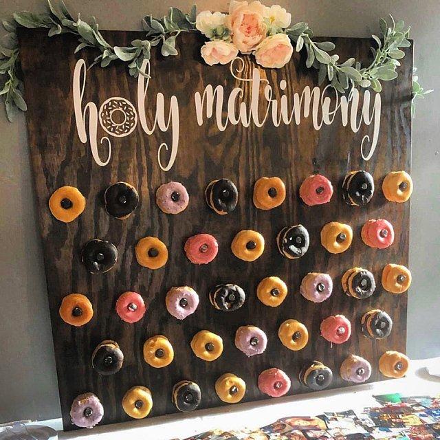 WallCutz  Holy Matrimony - Donut board stencil Stencil